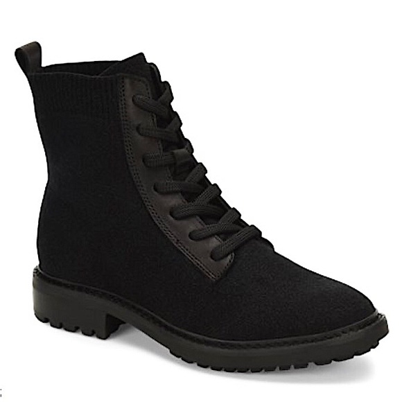 ⭐️Sofft⭐️New Landee Black Combat Boots Women's Lace Up Ankle Bootie Boot 7 NWT - Picture 1 of 6